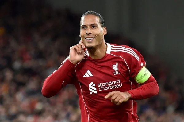 荷蘭隊長維吉爾·范戴克(Virgil van Dijk)