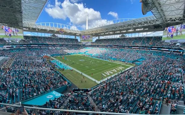 硬石體育場舉辦NFL賽事