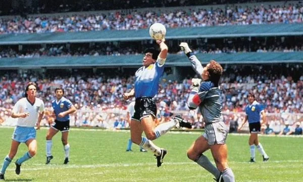 迭戈·馬拉度納(Diego Maradona)上帝之手
