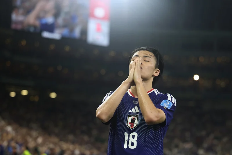 上田綺世梅開二度